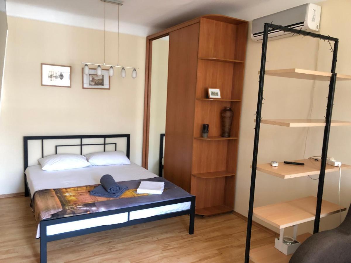 Doba In Ua Starokazatskay Apartments Dnyipropetrovszk Kültér fotó