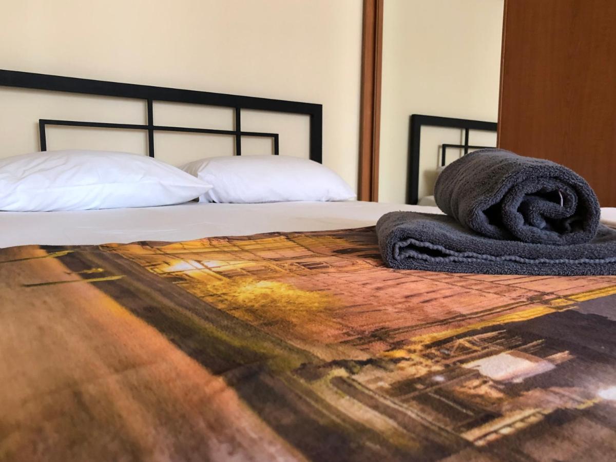 Doba In Ua Starokazatskay Apartments Dnyipropetrovszk Kültér fotó