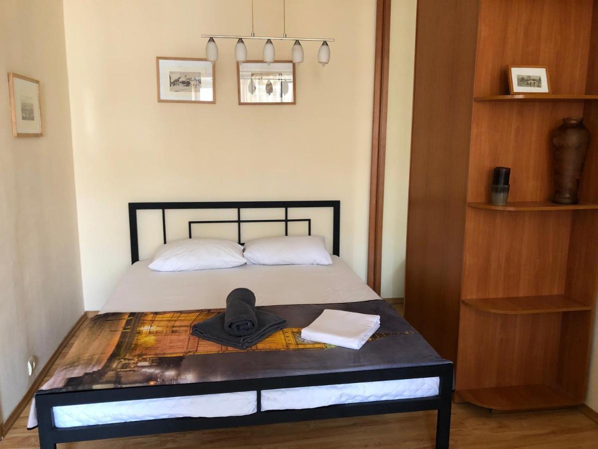 Doba In Ua Starokazatskay Apartments Dnyipropetrovszk Kültér fotó